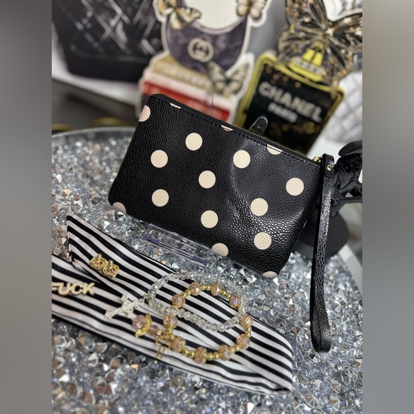 Kate Spade pebbled leather Wristlet bundle - Picture 12 of 16